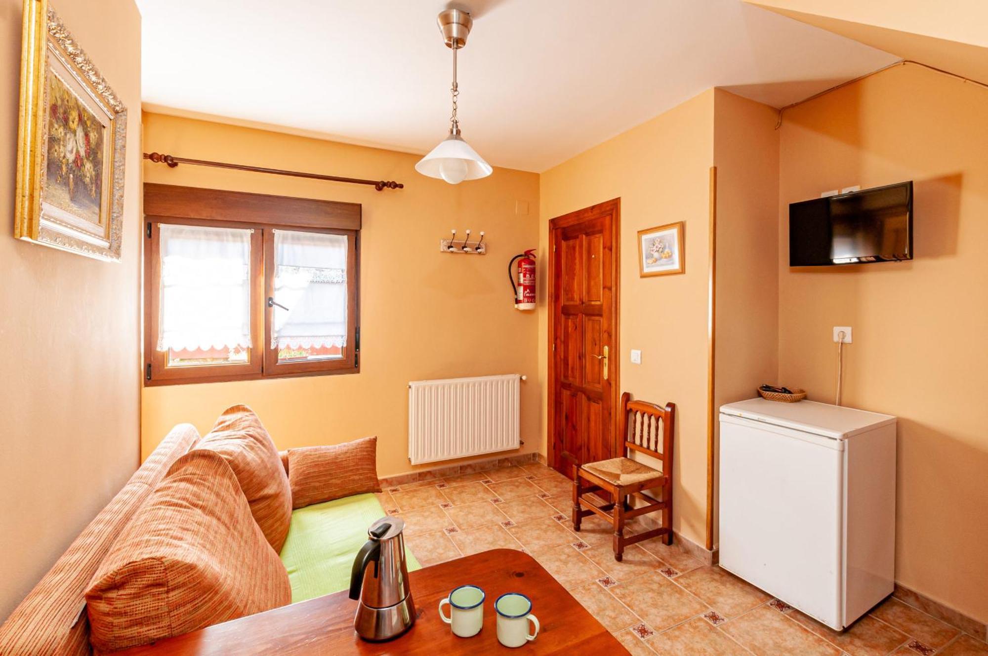 Apartamentos La Regoria Arenas De Cabrales Exteriör bild