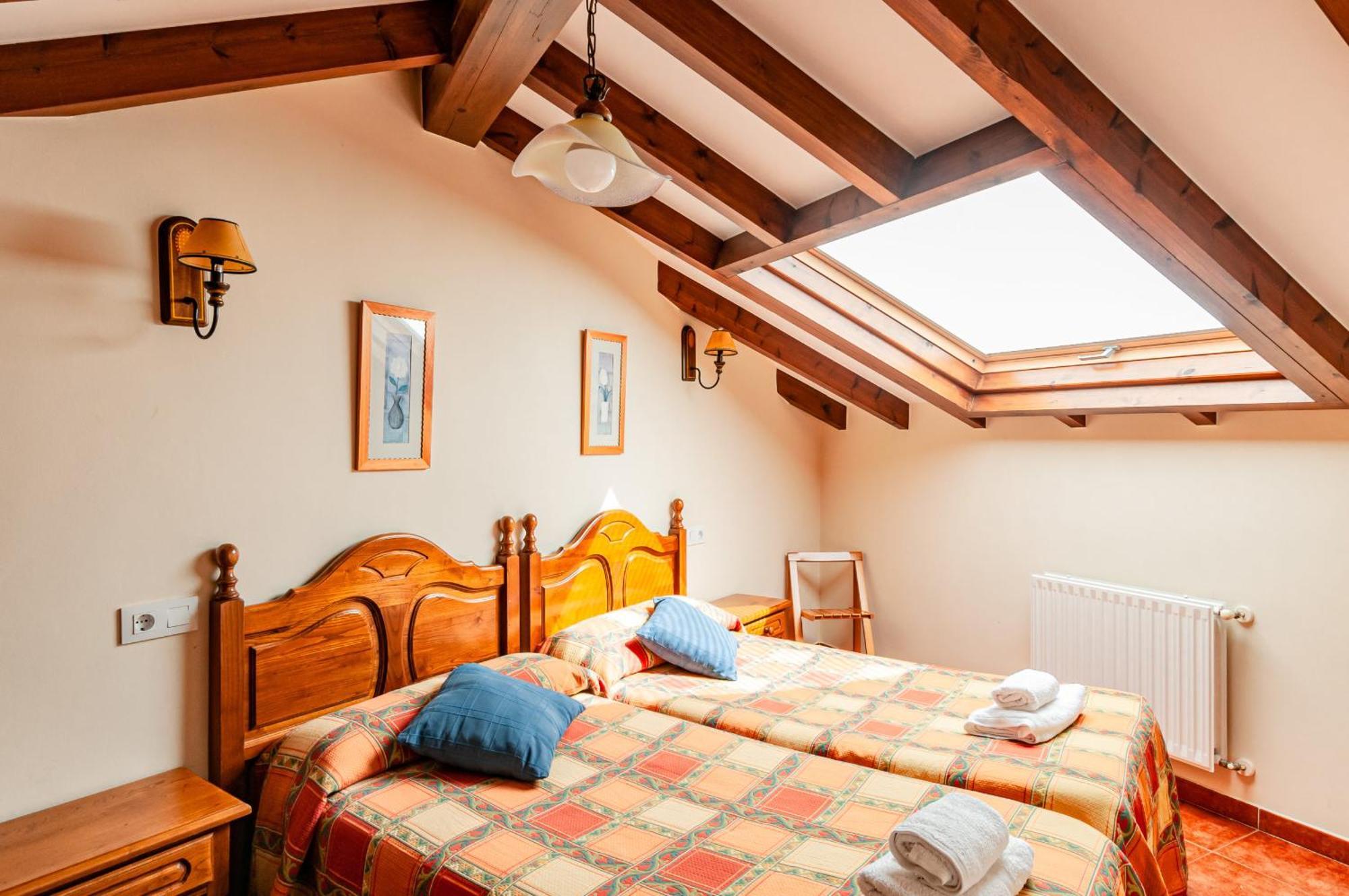 Apartamentos La Regoria Arenas De Cabrales Exteriör bild