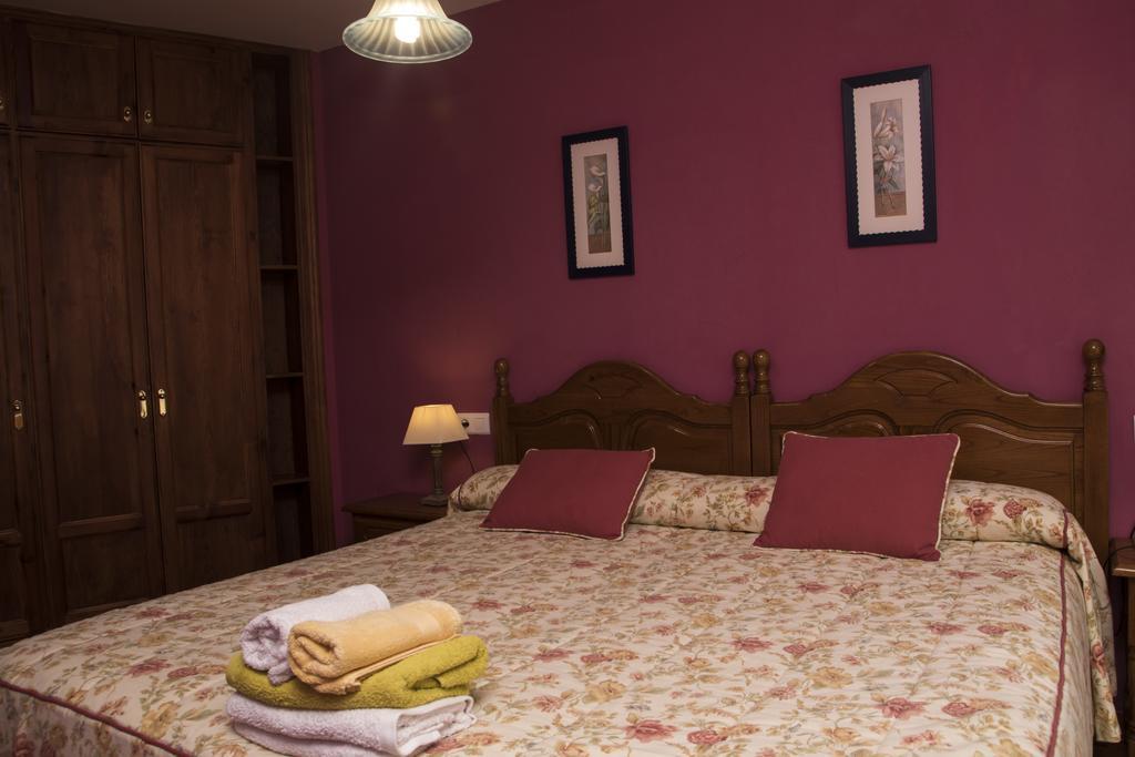 Apartamentos La Regoria Arenas De Cabrales Exteriör bild